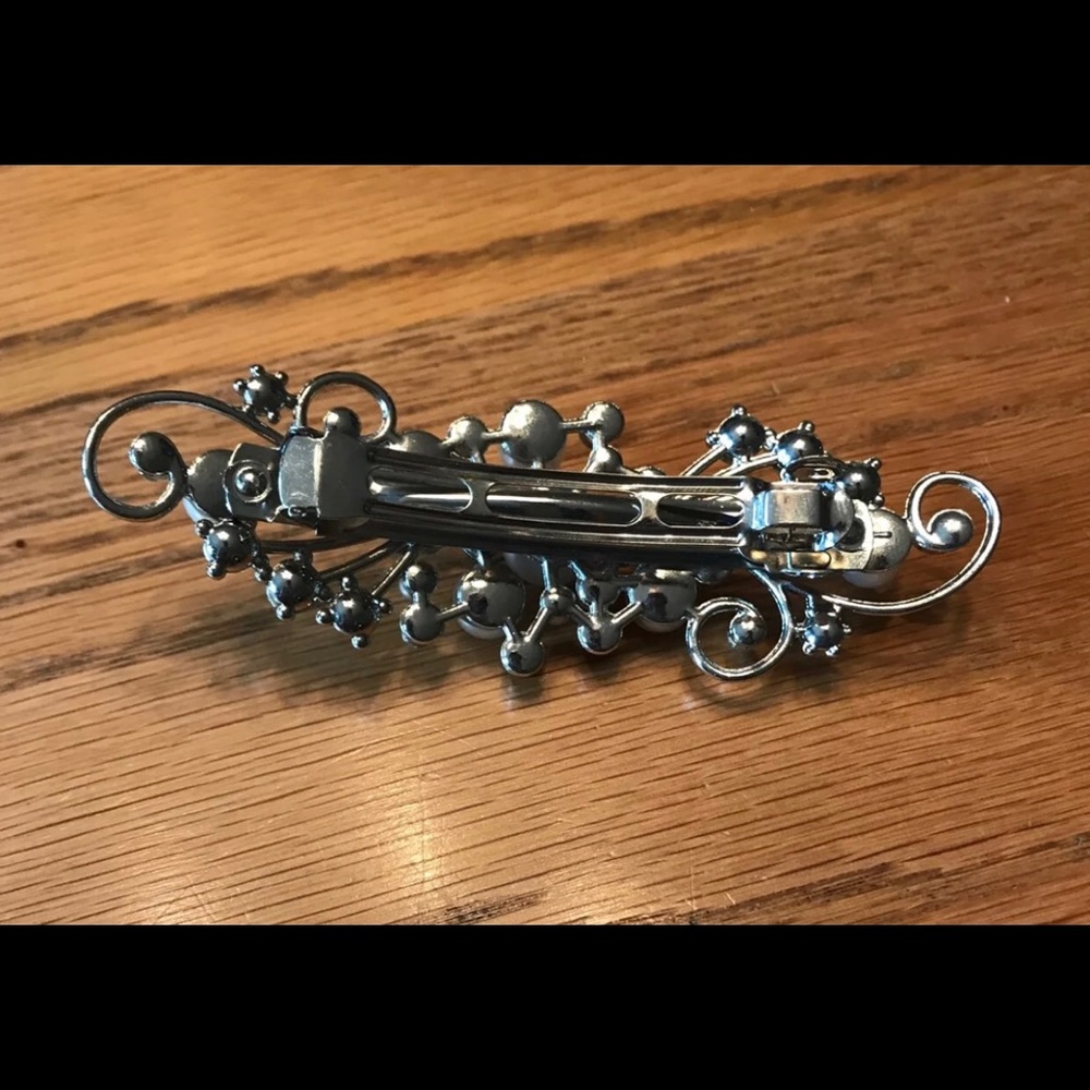 Brooch - Picture 2 of 2